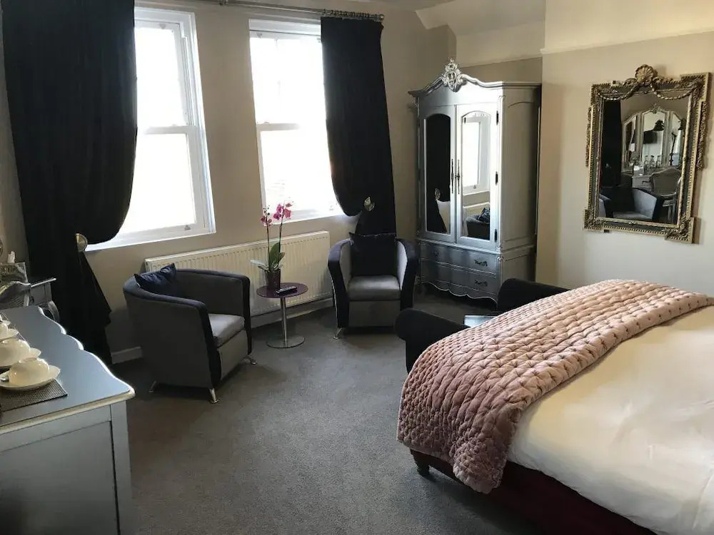 Dower House Hotel