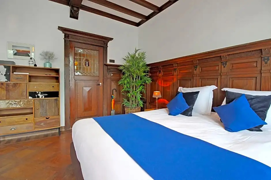 Large 4p canal apartment Prinsengracht