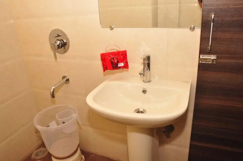 Hotel Royals Grand Galaxy