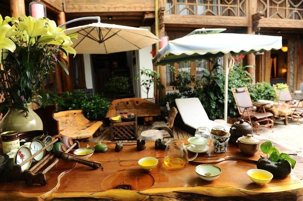 Lijiang on Road Mansion