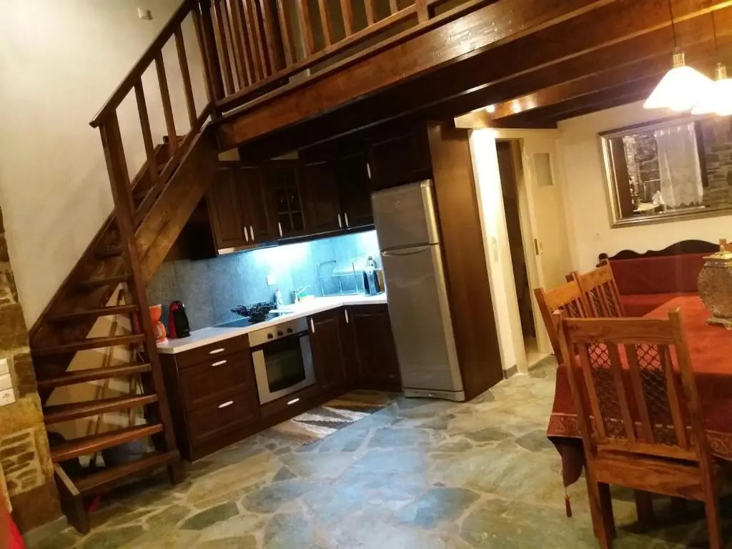 Dryopida House