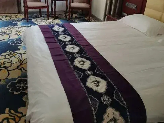 Aksai Yulian Hotel