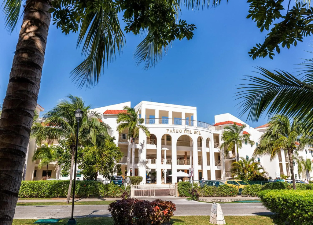 Paseo Luxury Suites