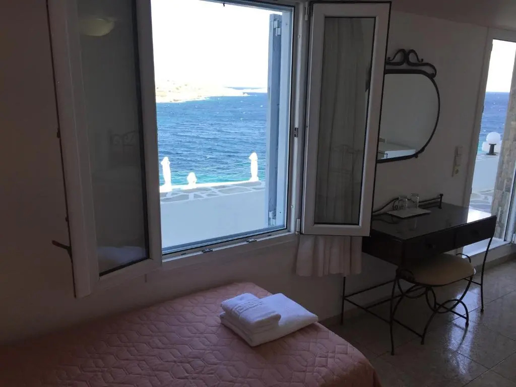 Vana Holidays