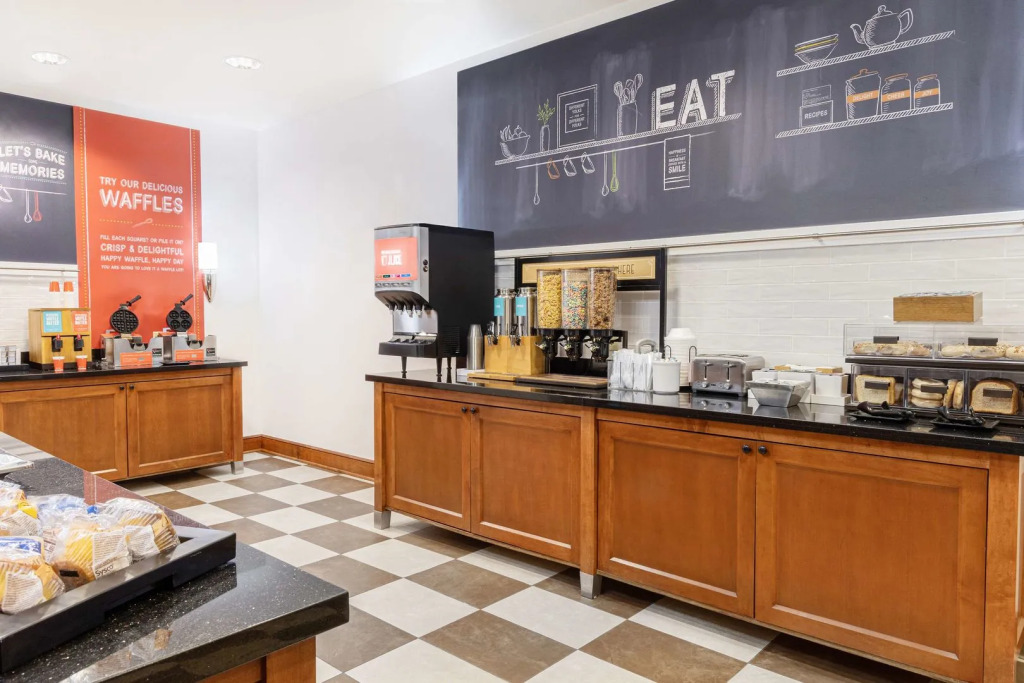 Hampton Inn & Suites Chicago Deer Park