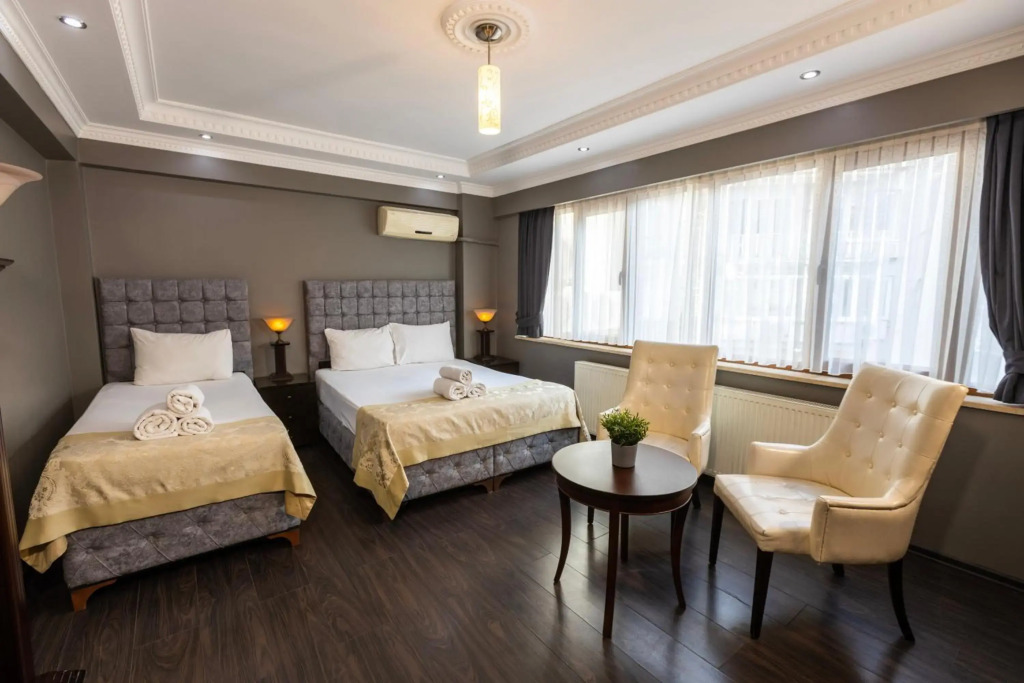 Cumbali Luxury Boutique Hotel