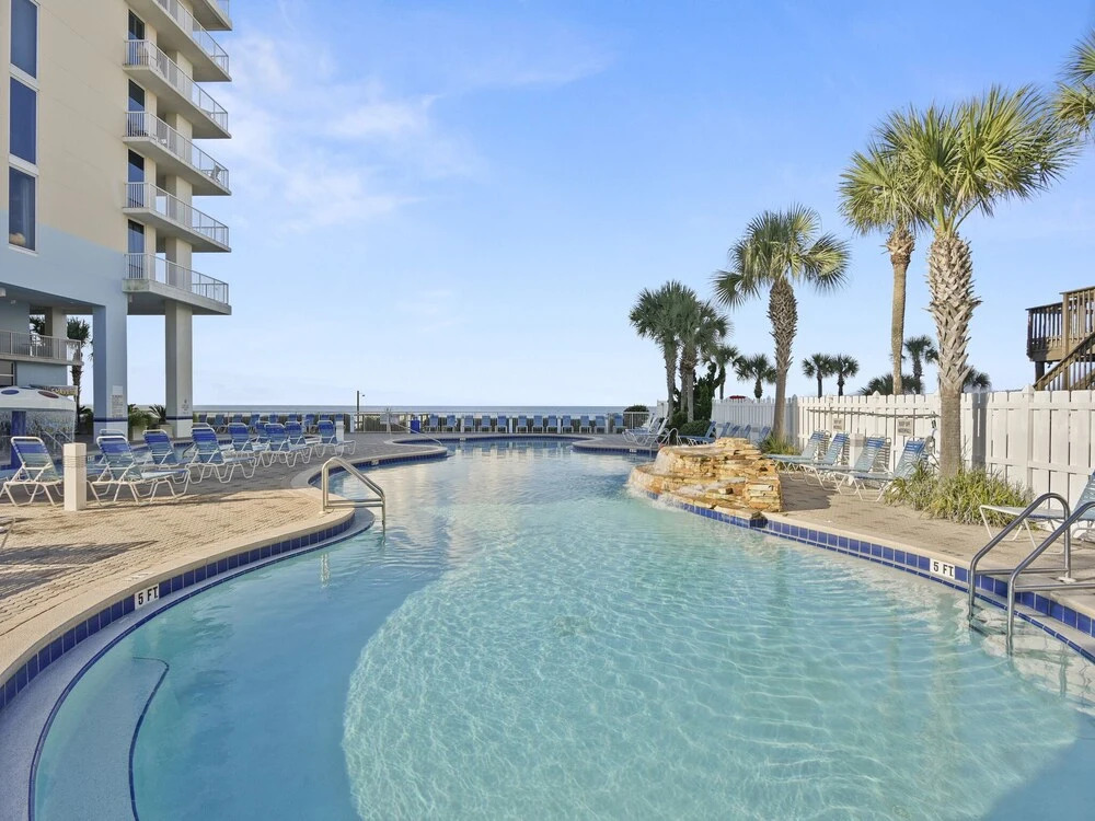 Majestic 1708 West - Tower I