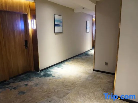 Yuefeng Boutique Hotel (Longyandong Station)