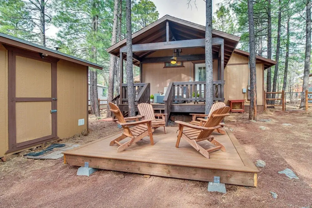 Updated Deck & Fireside Table: Pinetop Cottage