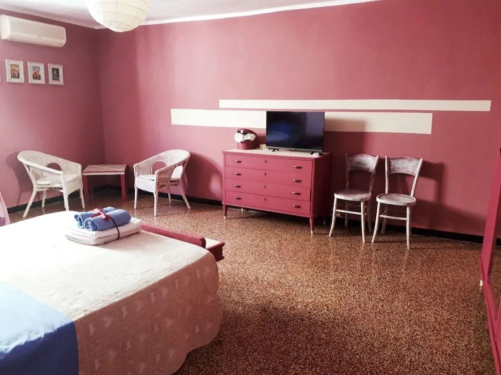 I Tetti Di Genova B&B