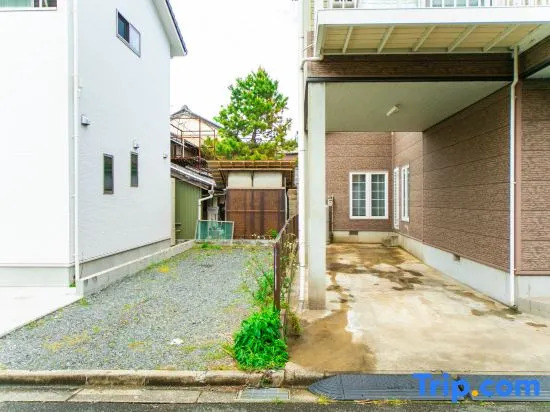 9 min to Yokkaichi Tomida STN House
