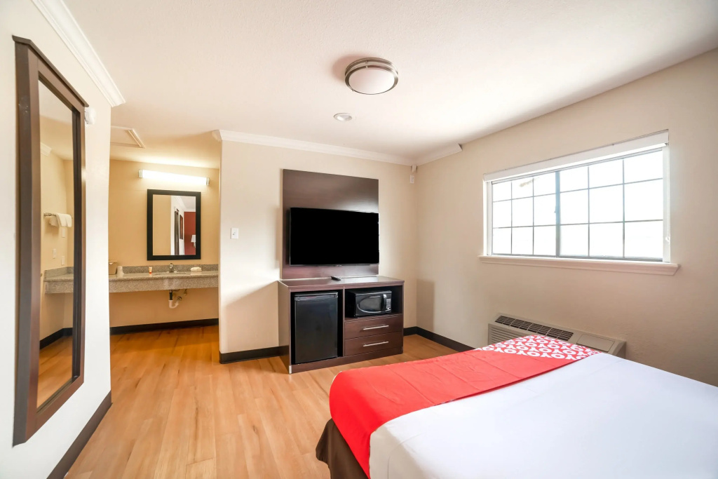 OYO Hotel McAllen Airport South