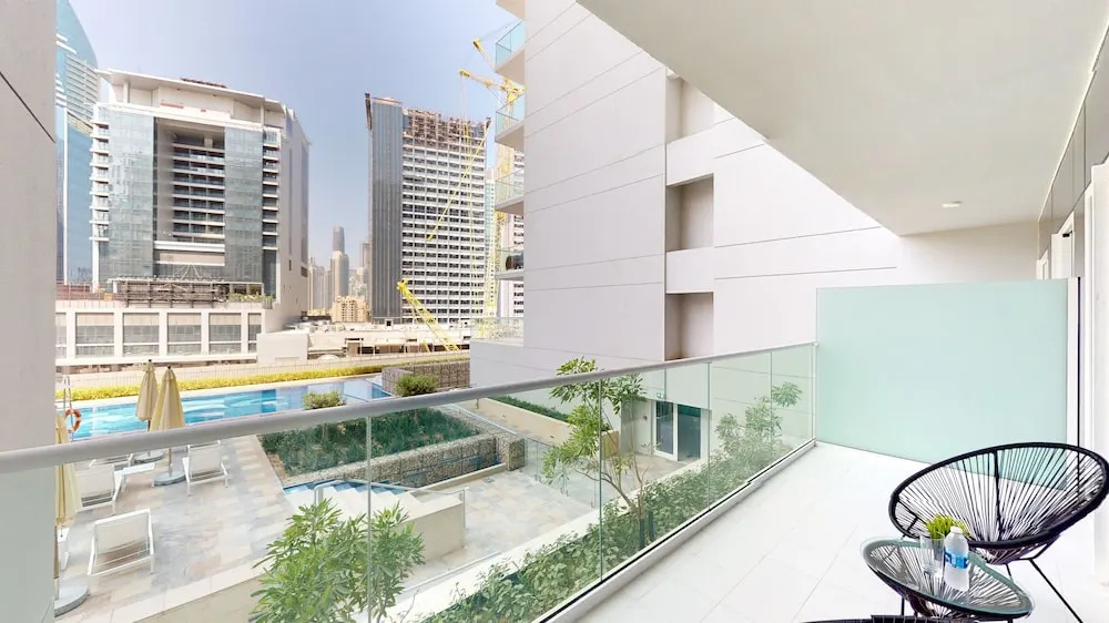 WelHome - Cozy 1BR With Private Balcony Steps From the Canal