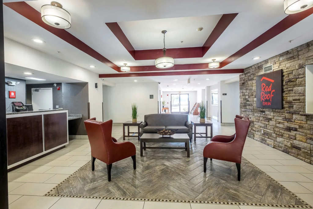 Red Roof Inn & Suites Savannah Airport