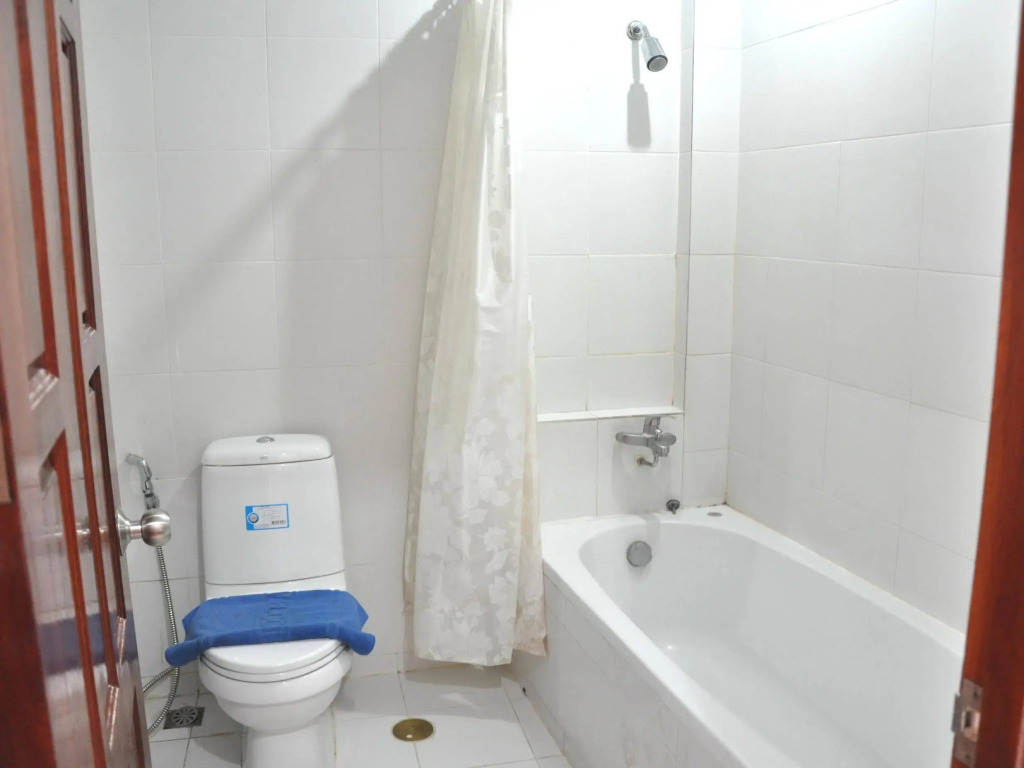 Highfive Hotel