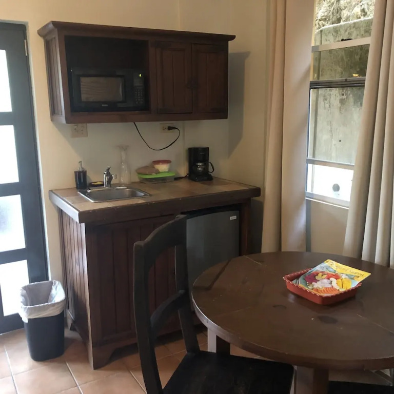 Las Palmas Inn