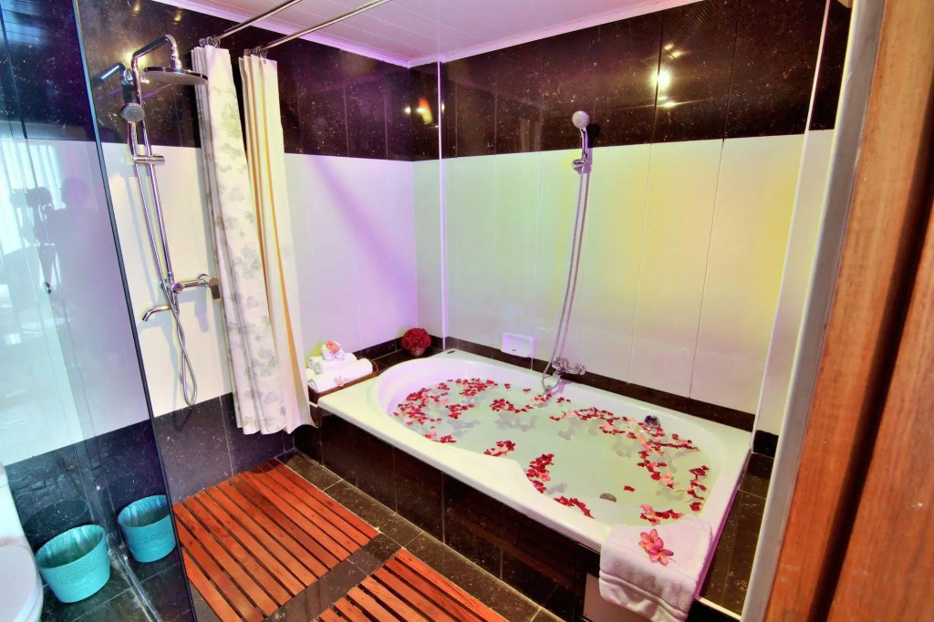 Shwe Ingyinn Hotel