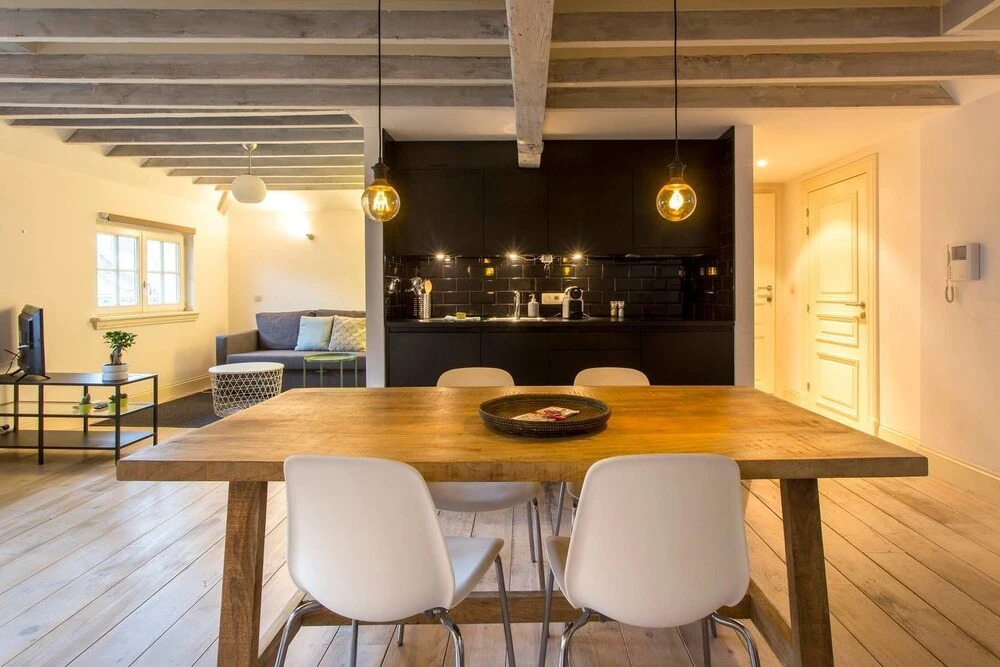 Saint Pauls Suite 17