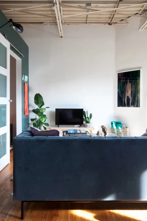Artistic 1BR in Mile End by Namastay