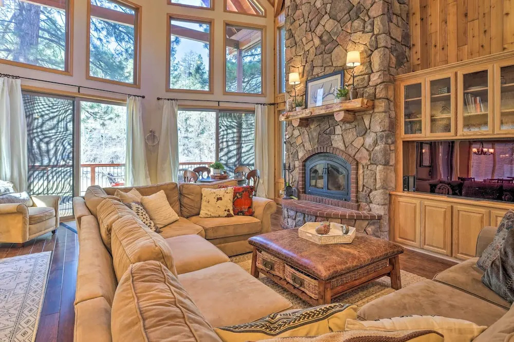 Walk to Ski Lift: Gem w/ Hot Tub in Big Bear Lake