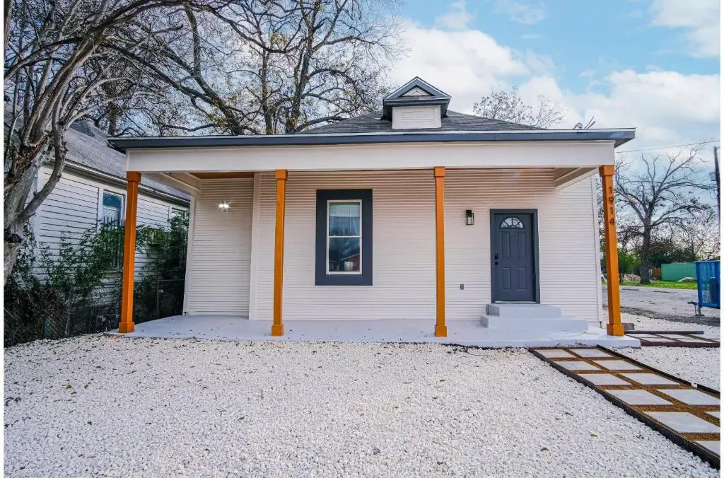 Magnificent 4BR Near Famous Riverwalk and Downtown