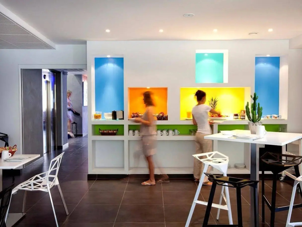 Urban Style HOTEL LES FLEURINES