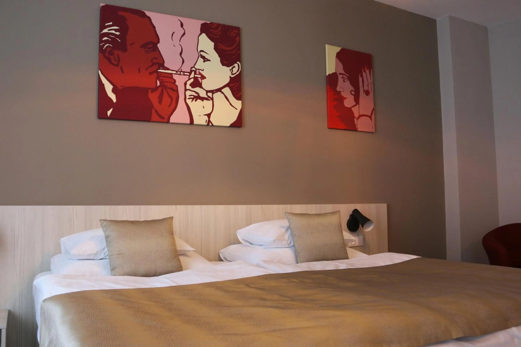 1.Republic Hotel
