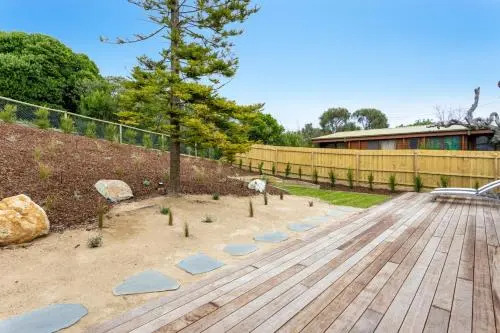 Mollys Beach House: