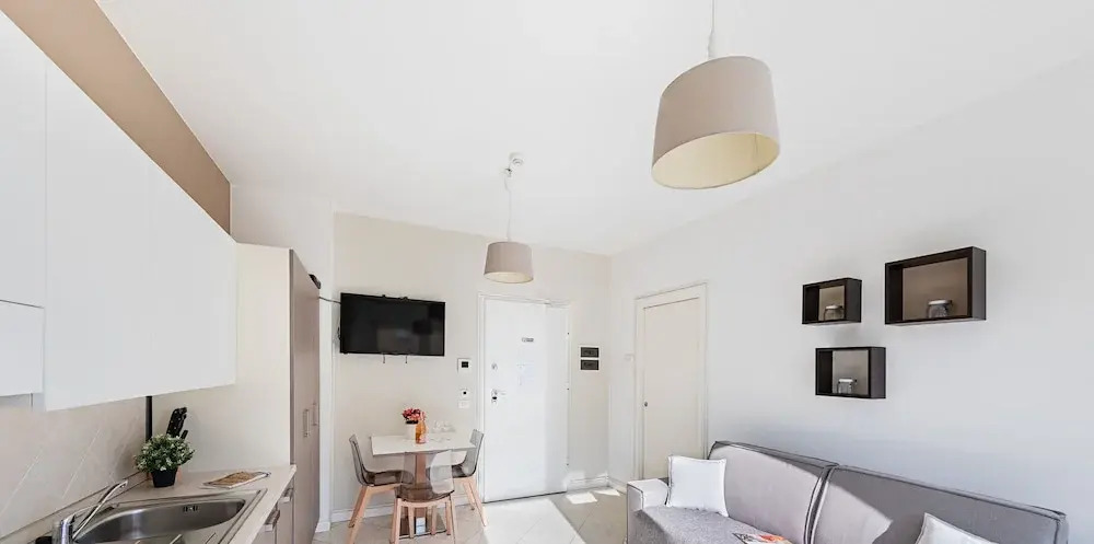 Residenza Miralago - 04 Augusta - Locazione BK