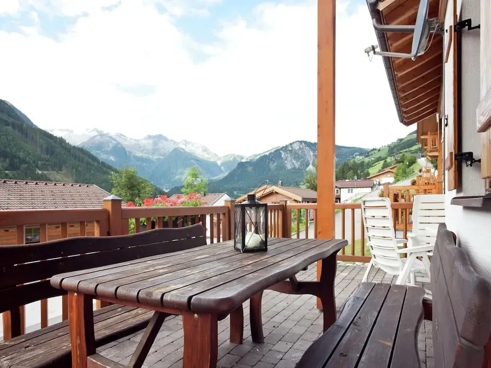 Chalet in Konigsleiten Near Ski Bus, Pool