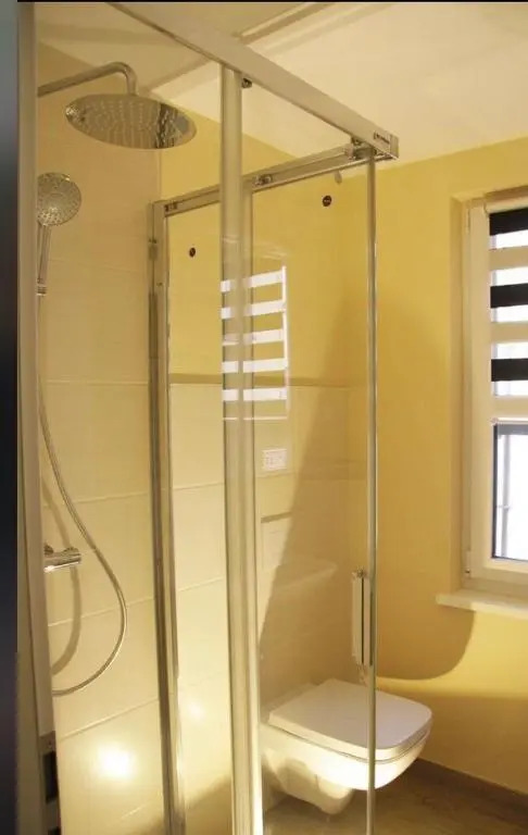 Ferienwohnung Mit Balkon in Schmolln