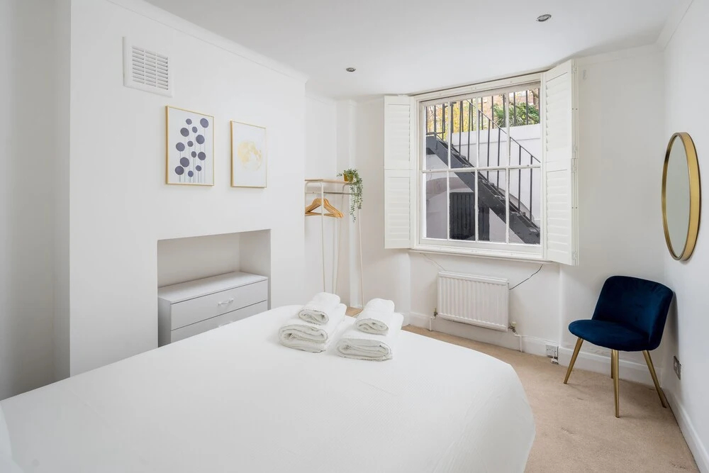 JOIVY Chic & Modern 2-Bed Flat W/ Patio In Pimlico