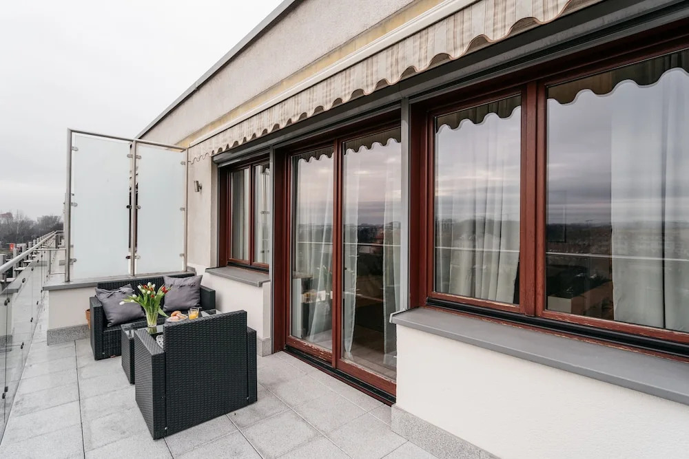 Penthouse Piedmont by Loft Affair