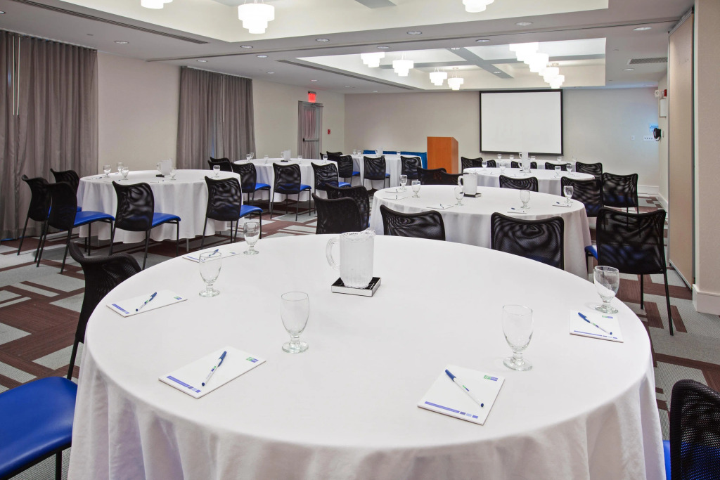 Holiday Inn Express Indianapolis - Fishers by IHG