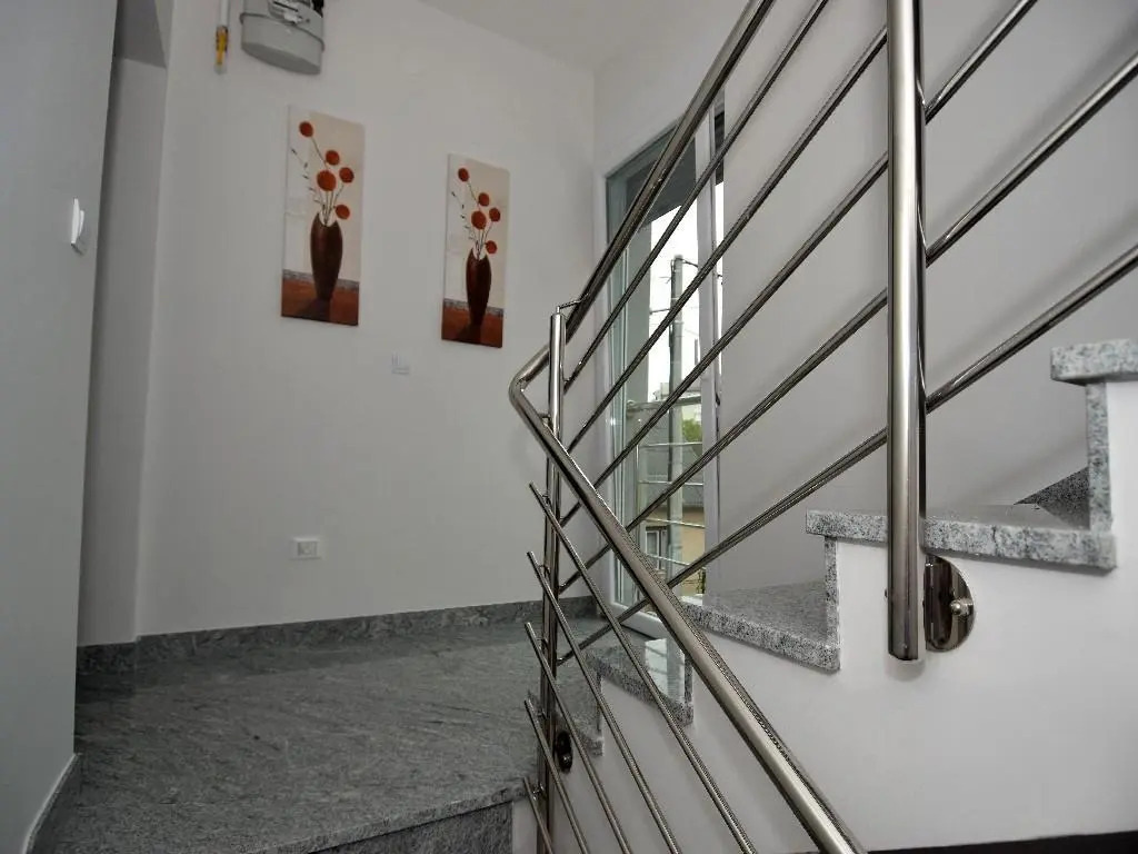 Apartments Lazeta