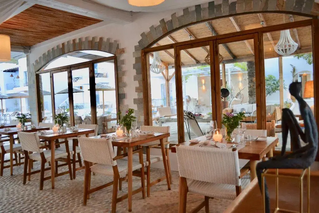 Caesars Gardens Hotel & Spa