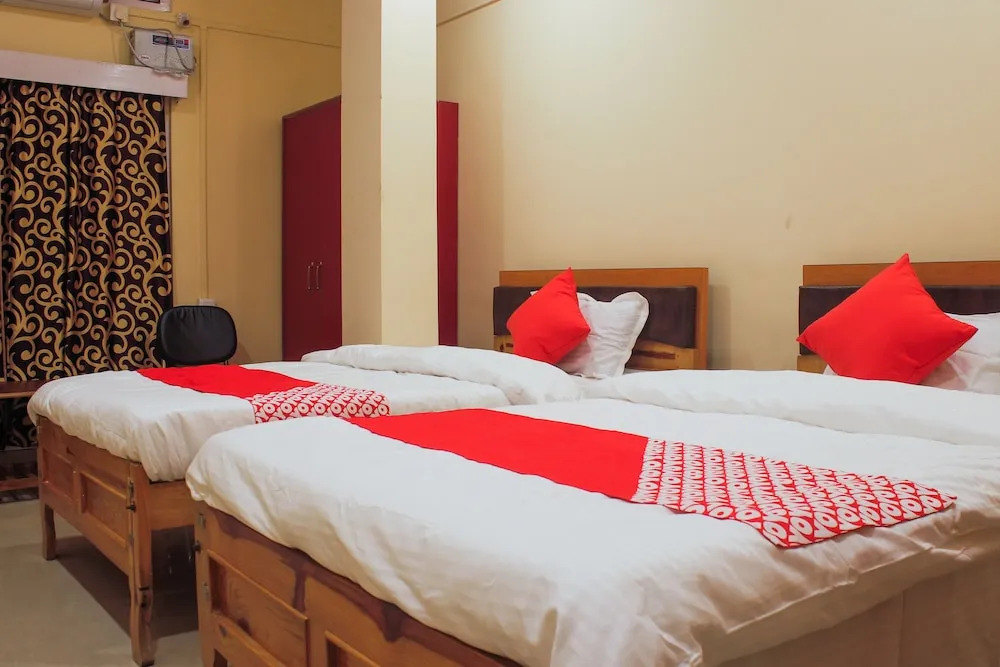 Oyo 17015 My Lodge
