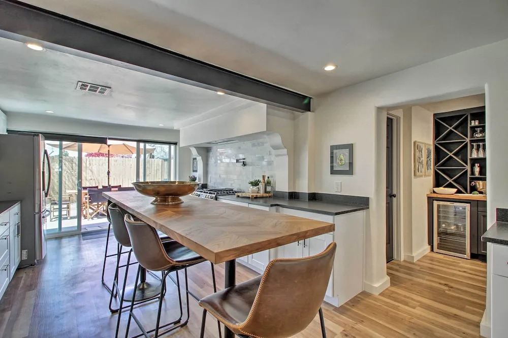 Luxury Albuquerque Home w/ Pool, Deck, + Hot Tub!