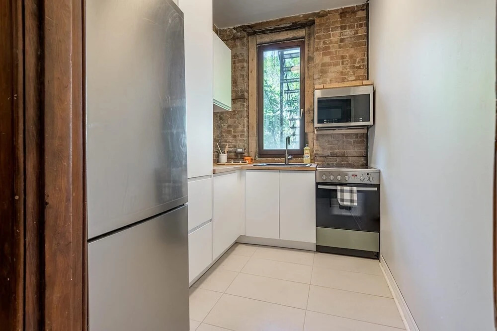 Beautiful Cozy 2-storey Apartment In the of Downtown MTL