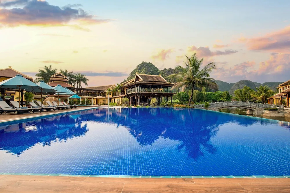Emeralda Resort Tam Cốc
