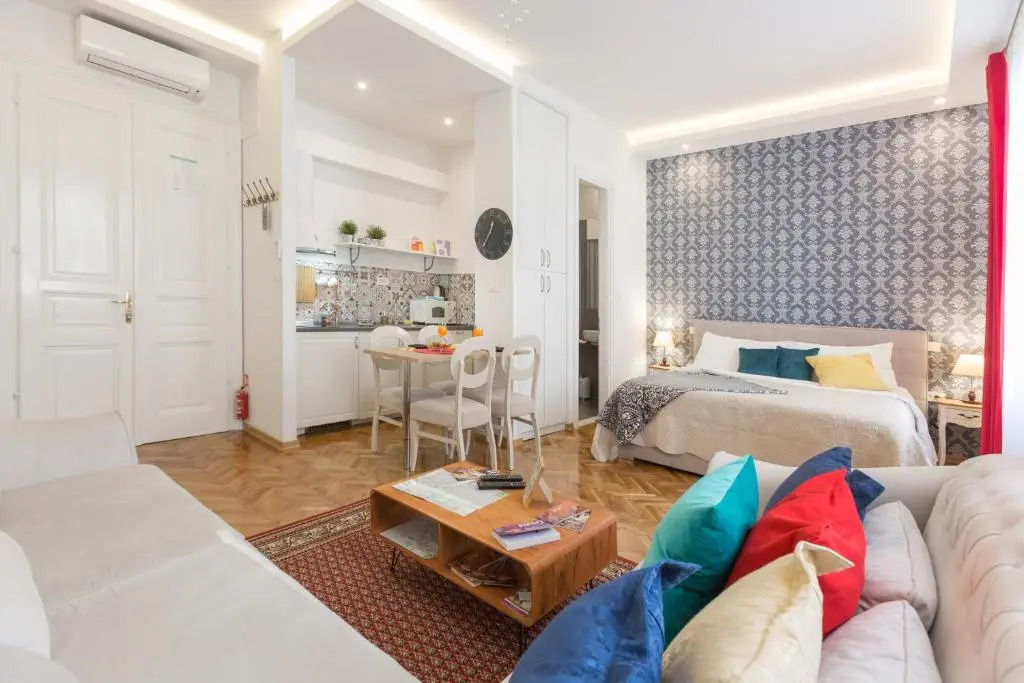 Aurelia Antik apartments & rooms, Zagreb City Center