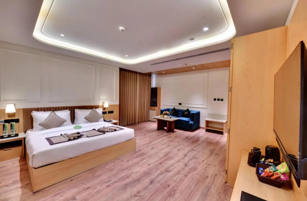Click Collection Amritsar-Ranjit Avenue