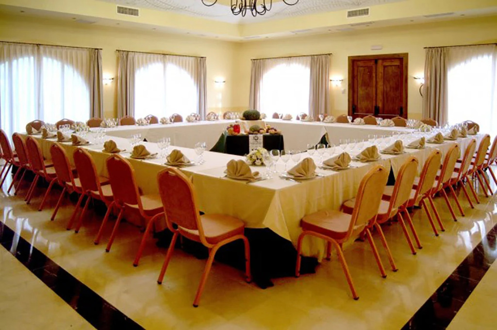 Hotel Fuente Las Piedras