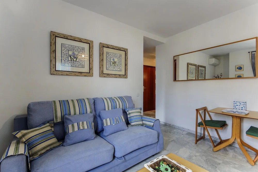 La VICTORIA Home free parking by Cadiz4Rentals