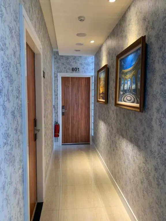 Joy Hotel