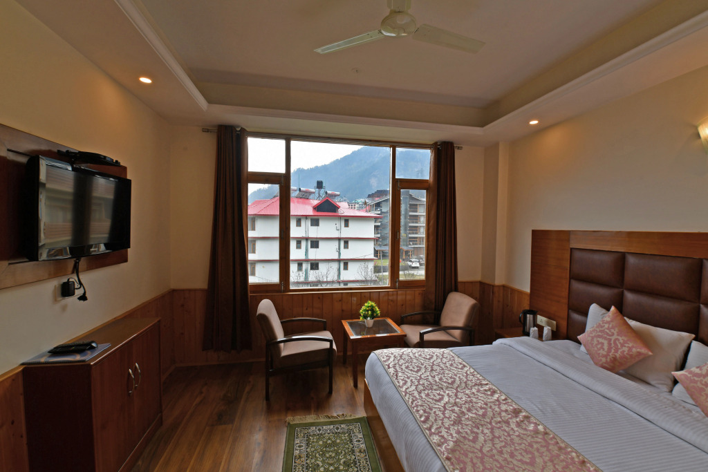 Lotus Inn Rohtang View