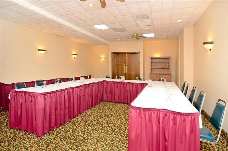 Best Western Plus Lawton Hotel & Convention Center