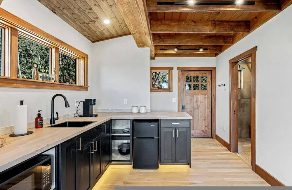 A-frame Retreat Hot Tub Mtn Views Spa Bath