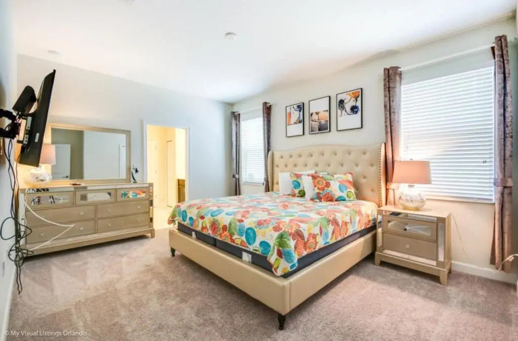 Engaged Your Dream vacation in Champion Gates Large 8 Bedroom Home