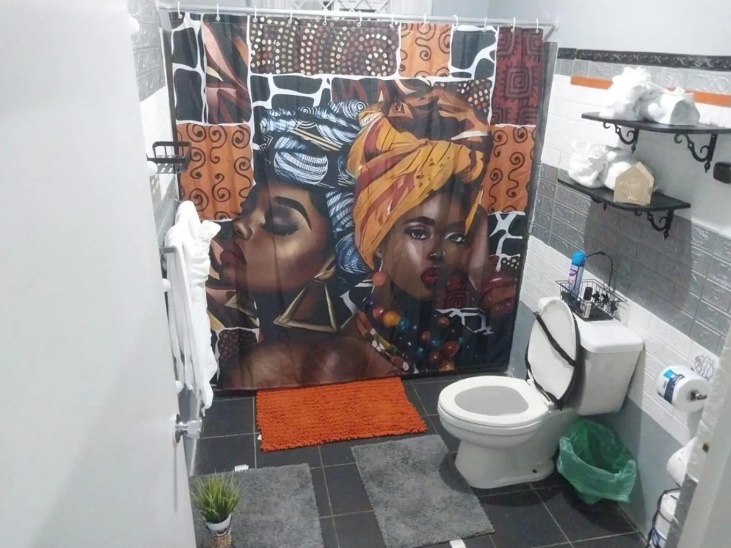 Tashari-dae Inn king suite